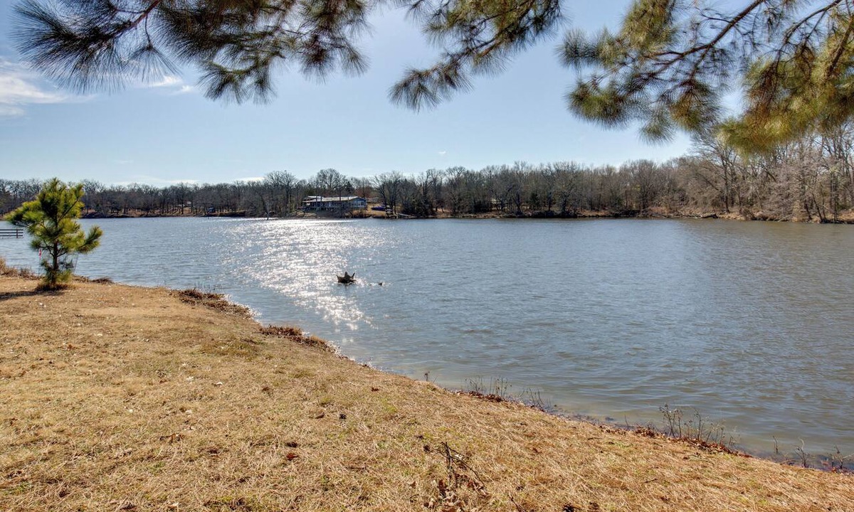 Yantis Cottage | < 1 Mi to Lake Fork: ‘Appy Haven’ in Yantis