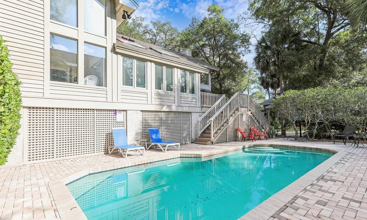 Oceanside House | 14 Green Heron ~ Spacious 4th Row Ocean Home in Sea Pines with Large Pool!
