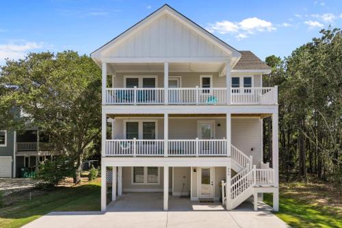 Monteray Shores House | 1541 - Birdie Beach Bungalow