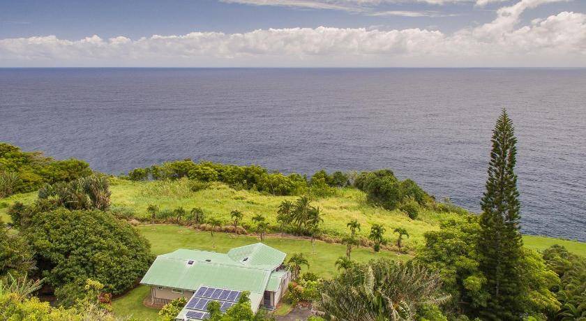 Ninole House | 1784 m² House ∙ 9 guests