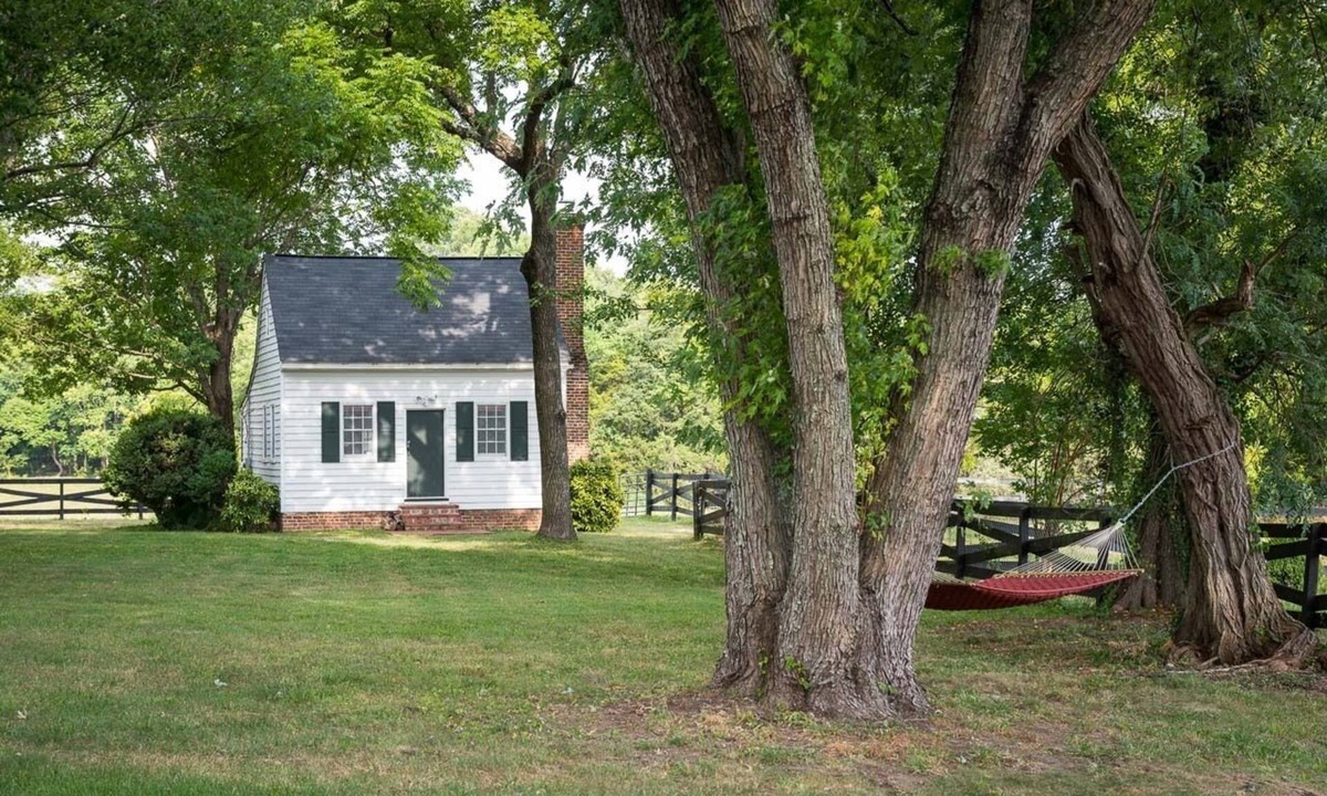 Cobham House | 18th Century Charming Bungalow #127 Pool a HistoricNational & Virginia Landmark