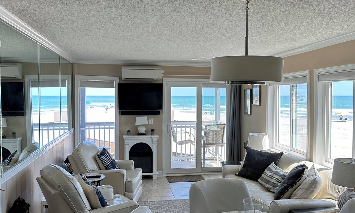 Myrtle Beach Condo | 1st Fl Direct Oceanfront-Stunning Panoramic View-FREE Linens,WiFi,Shore Dr.