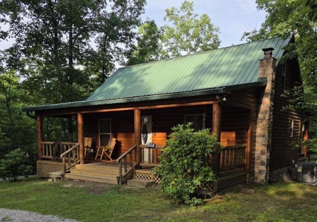 Jamestown House | 2 Bed 1 bath rustic, pet friendly, Big South Fork