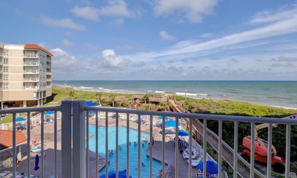 McCutcheon Field Condo | 2-bedroom condo in gorgeous North Topsail Beach with WiFi, AC viewing the ocean