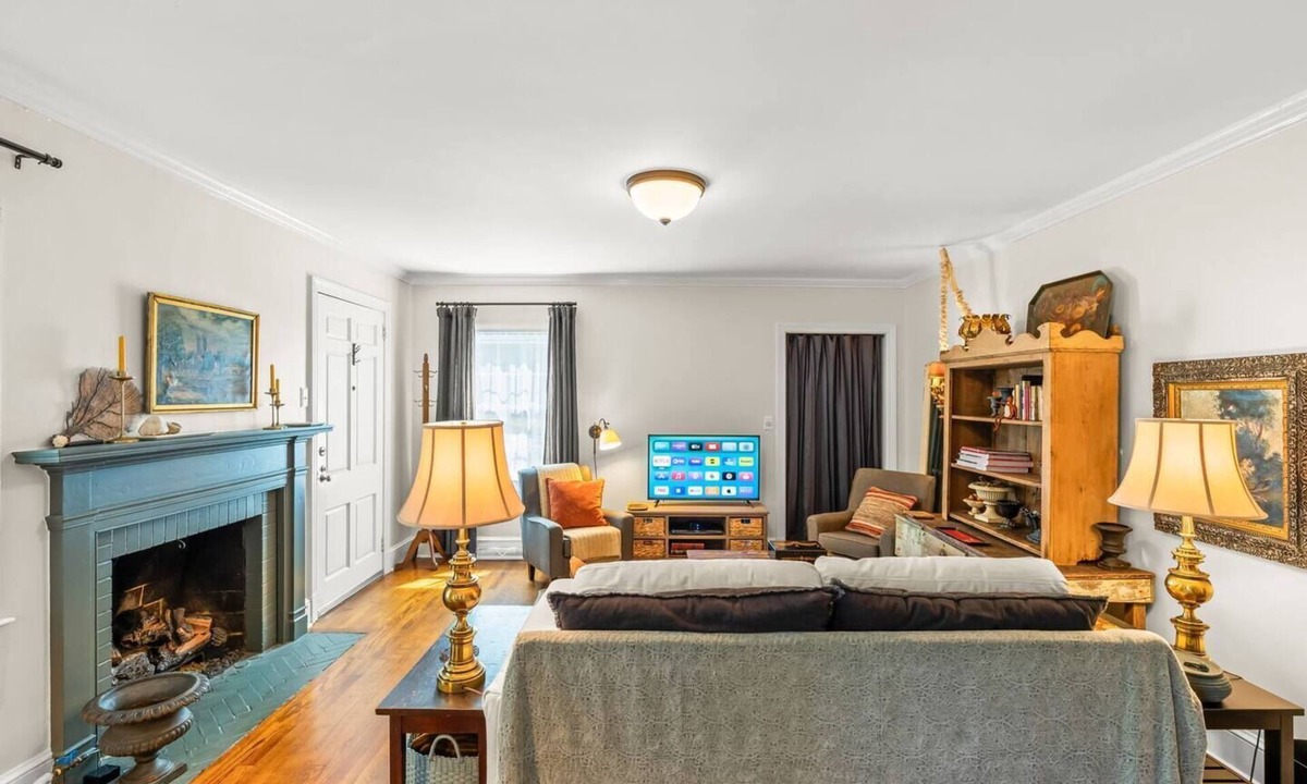 High Point House | 2 Bedroom in Emerywood, High Point, NC