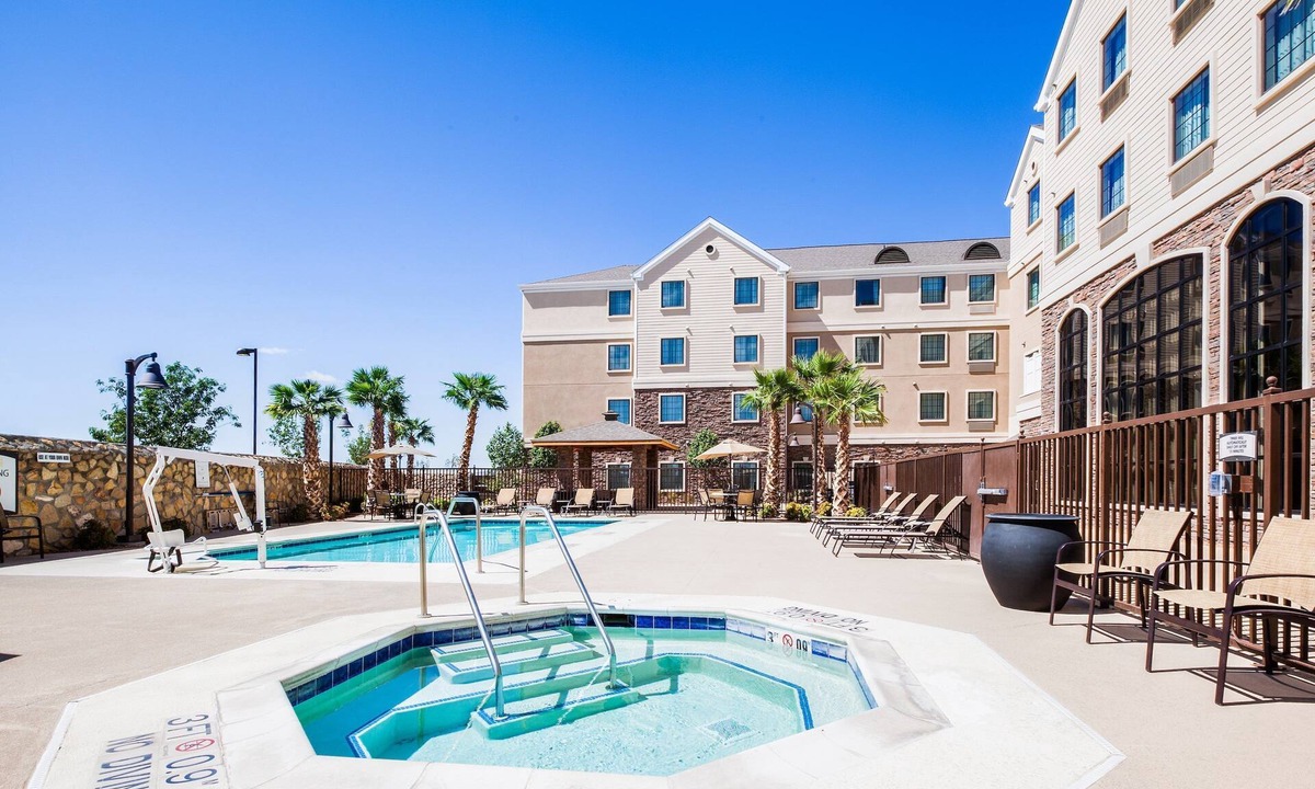 Biggs Field Condo | 2 Bedrooms | Free Daily Breakfast, Outdoor Pool
