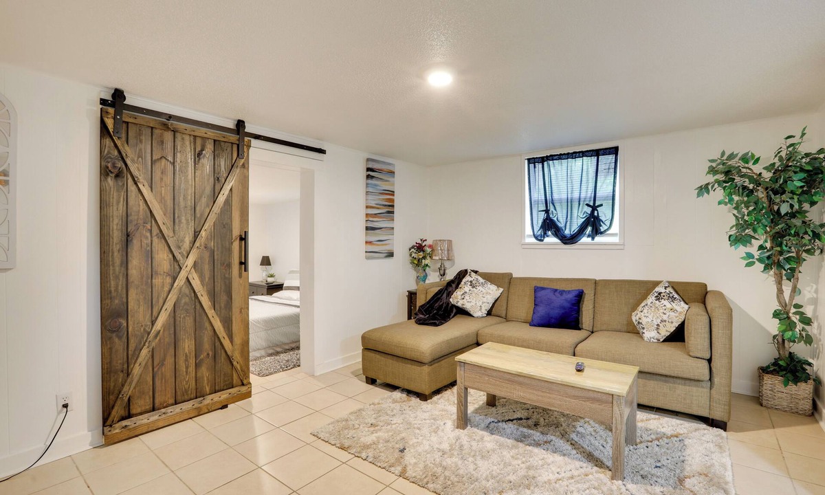 Hinesville Apartment | 2 Mi to Fort Stewart: Cozy + Convenient Apt!