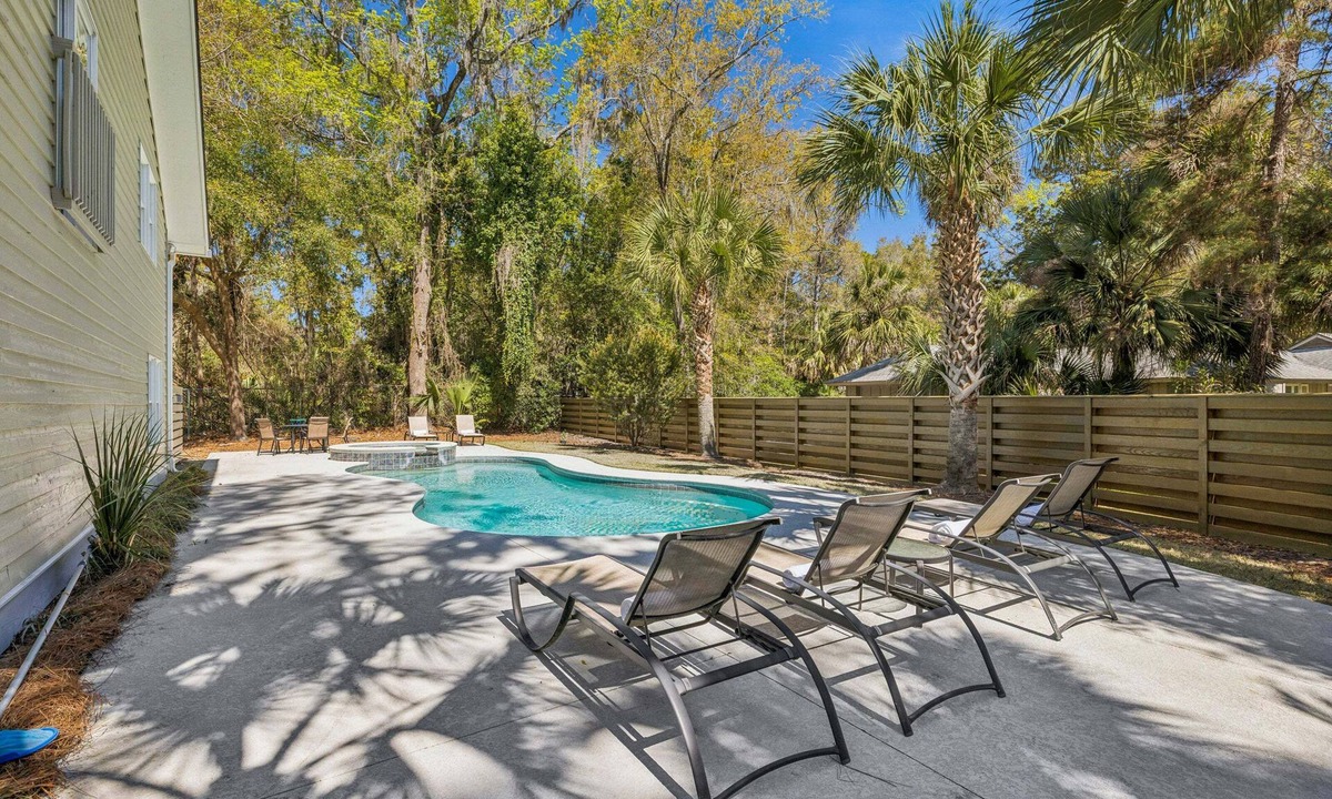 North Forest Beach House | 2 Sandpiper Street @ Forest Beach | Pet-Friendly | Private Pool | 5 Min Walk to Beach