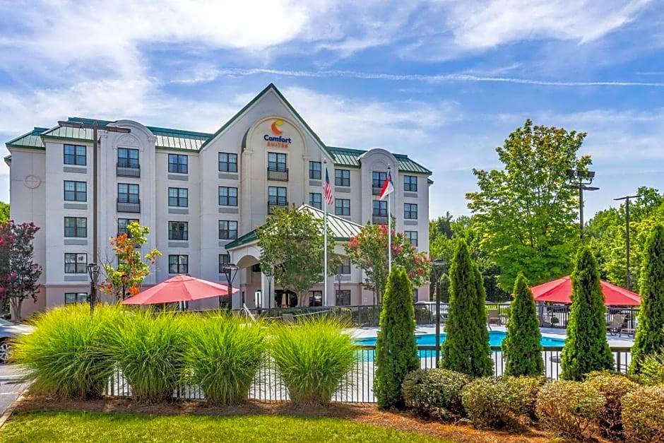 Winston - Salem Hotel | 2-Star Hotel ∙ Comfort Suites Hanes Mall
