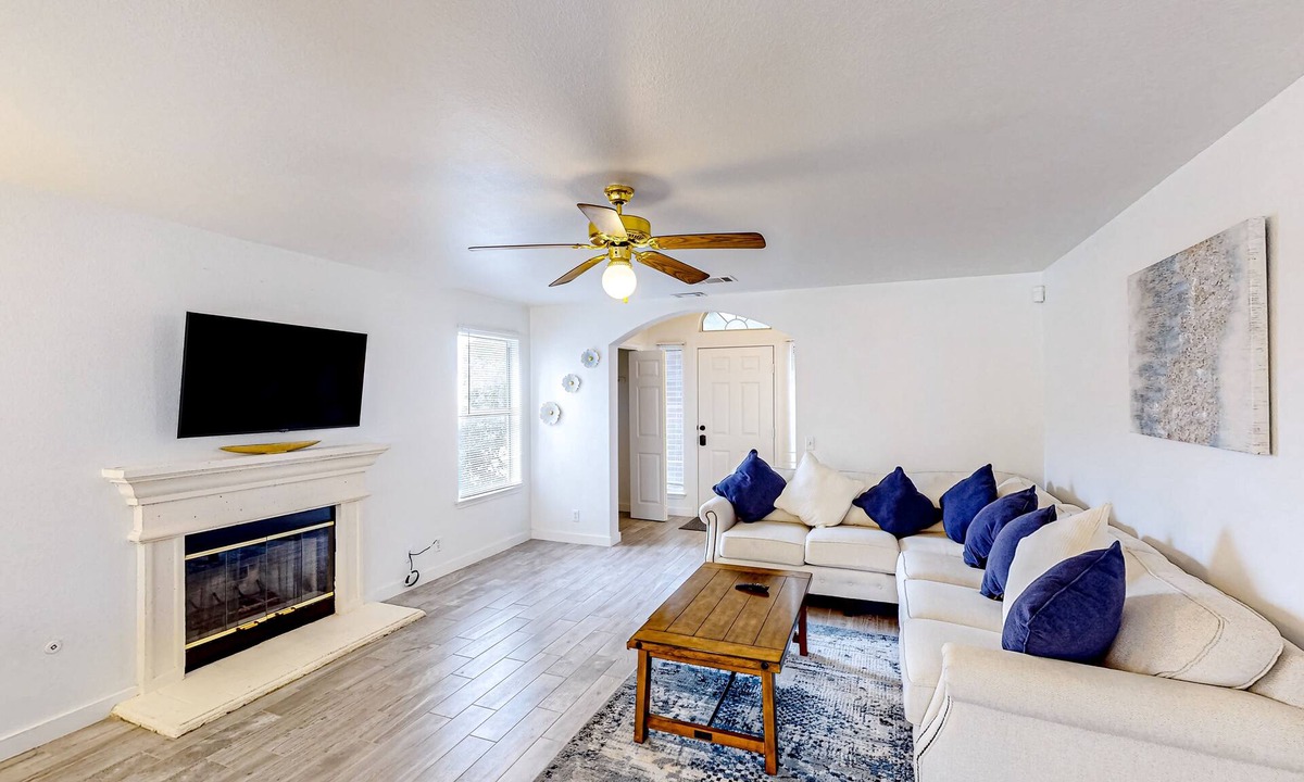 Buda House | 2-story home with private outdoor pool, fenced backyard, fireplace, patio, & AC