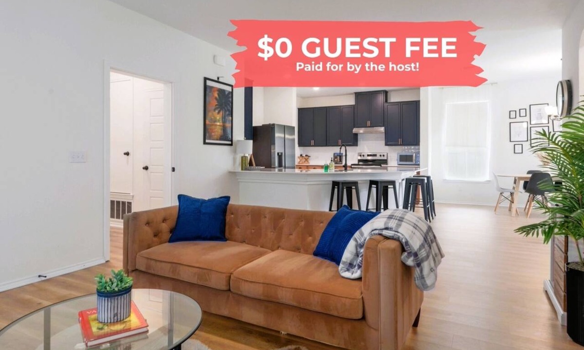 McNeil House | 20 Mins to COTA | Modern 3BR Retreat + EV Parking