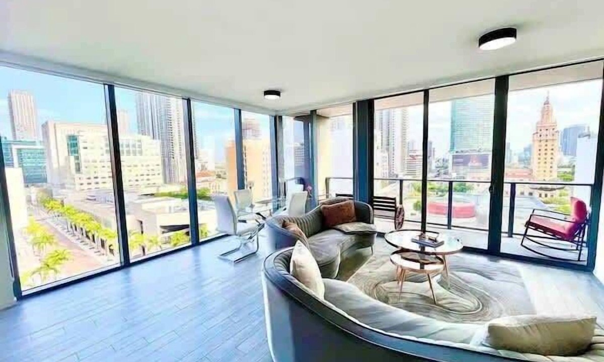 West End Apartment | 2BR Lux Downtown Apt amazing view Austin