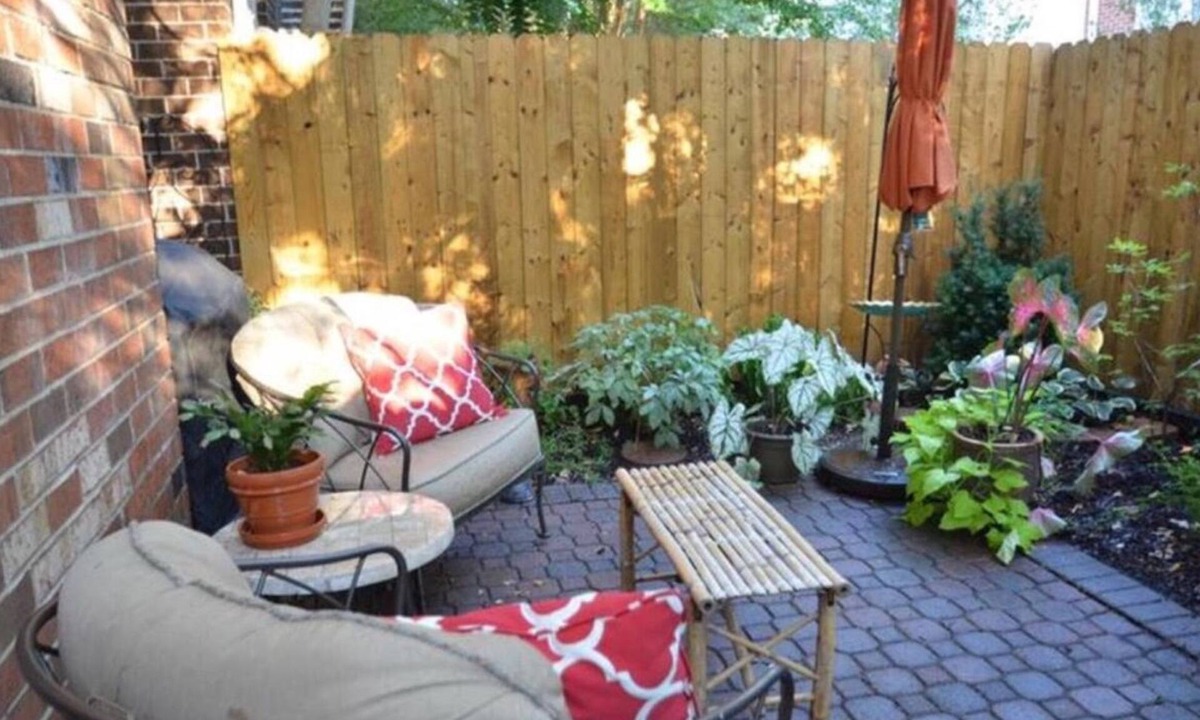 Arlington House | 3.5 miles to Washington DC- Family Size Spacious 4BDR + Parking