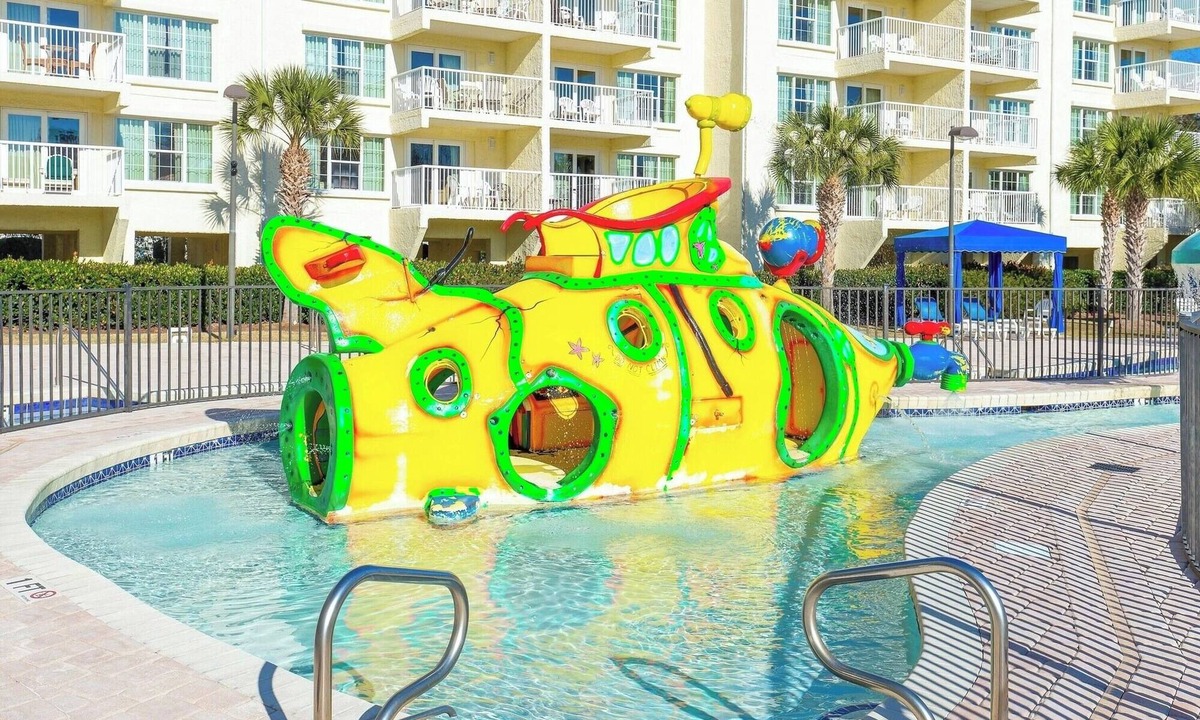 Litchfield by the Sea Hotel | 3 Coastal Resort Suites w/Full Kitchen + Bike Trails near Litchfield Beach