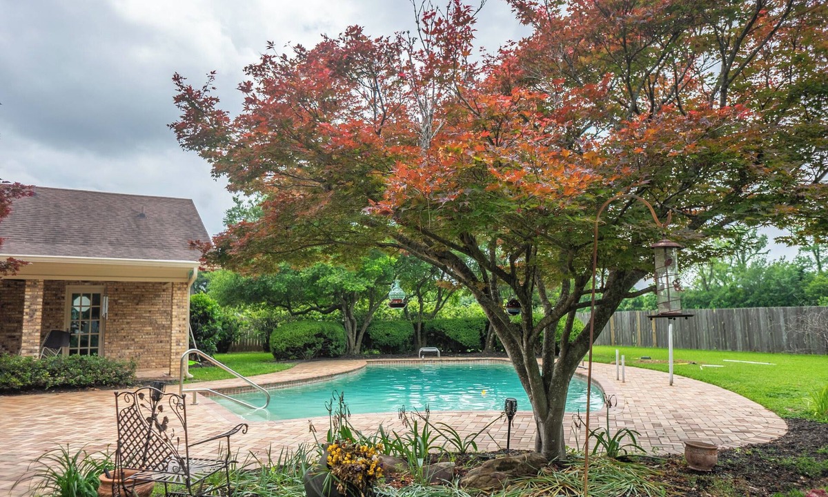 Bossier City House | 3 Private Suites. Riverside Farm W/Pool on 3 Acres