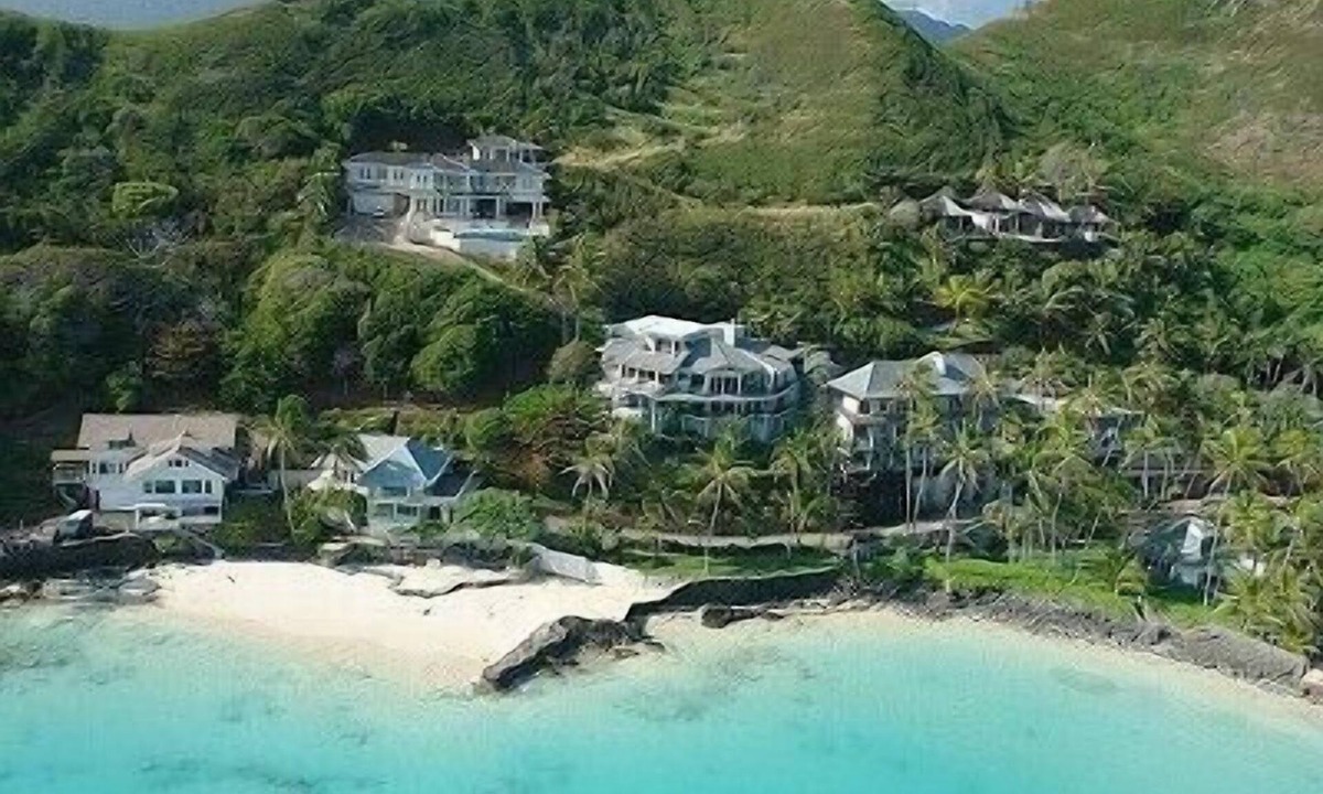 Lanikai House | 3 Storey Oceanfront Home with Spectacular Views and Access to Secluded Beach!
