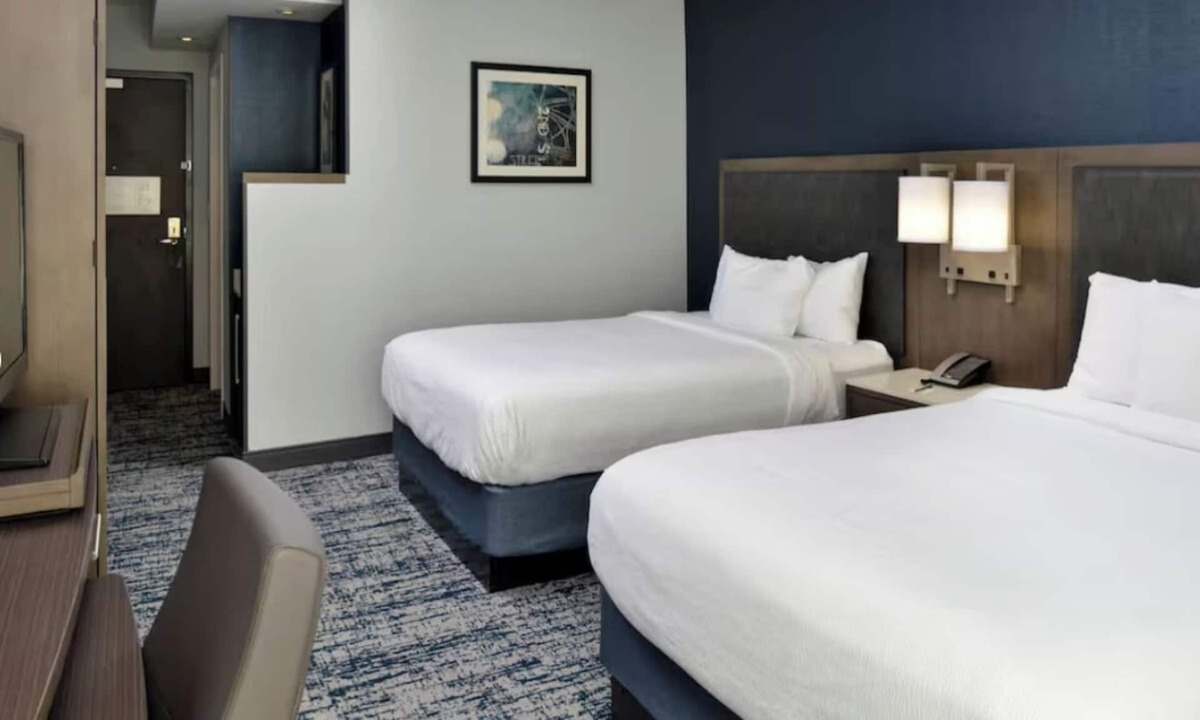 Downtown Wilmington Hotel | 3 Units | 2 Queen Beds | Steps from Riverwalk, Shops, and Local Dining