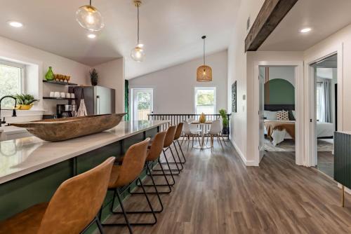 Granite Shoals House | 300 steps from Lake Hot Tub Fire Pit Game Room