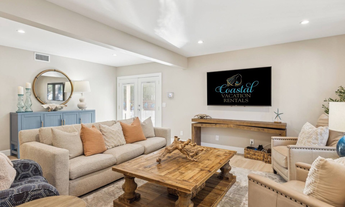 North Forest Beach House | 4-Bedroom beach house, steps away from Coligny Plaza