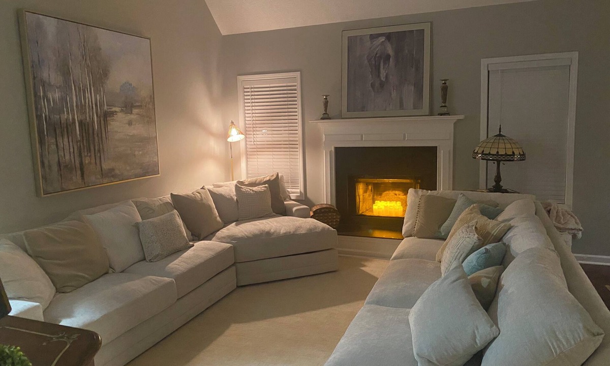 Commerce House | 4 bedroom beautifully furnished home on over an acre. Close to 1-85 and Athens.