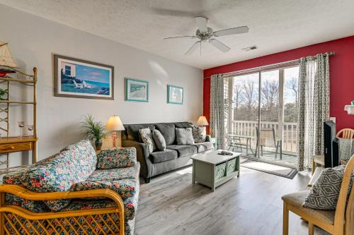 Carolina Forest House | 4 Mi to Ocean: Myrtle Beach Condo w/Resort Perks