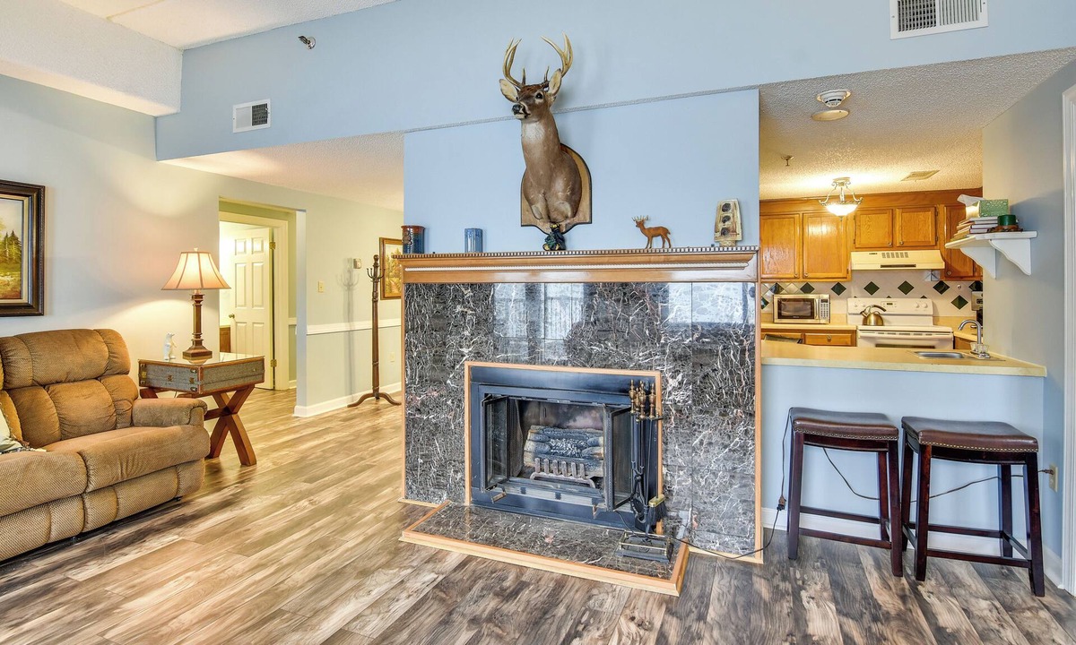 Sugar Mountain Condo | < 4 Mi to Sugar Mtn Resort: Condo w/Indoor Pool!