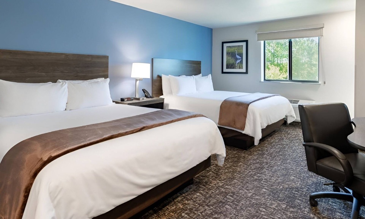 Westgate Hotel | 4 Modern Rooms w/Full Kitchen & Outdoor Grill Perfect for Short or Long Stays