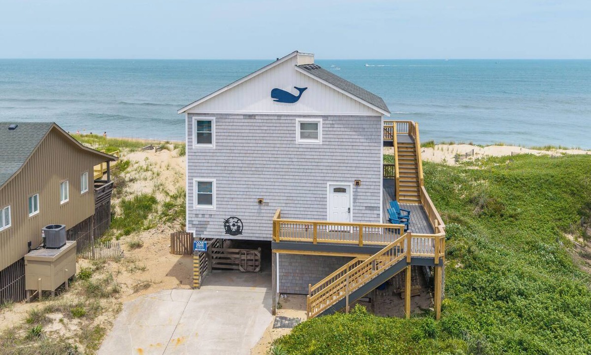South Nags Head House | 449 Ocean-Front Amazing Views & Easy Beach Access