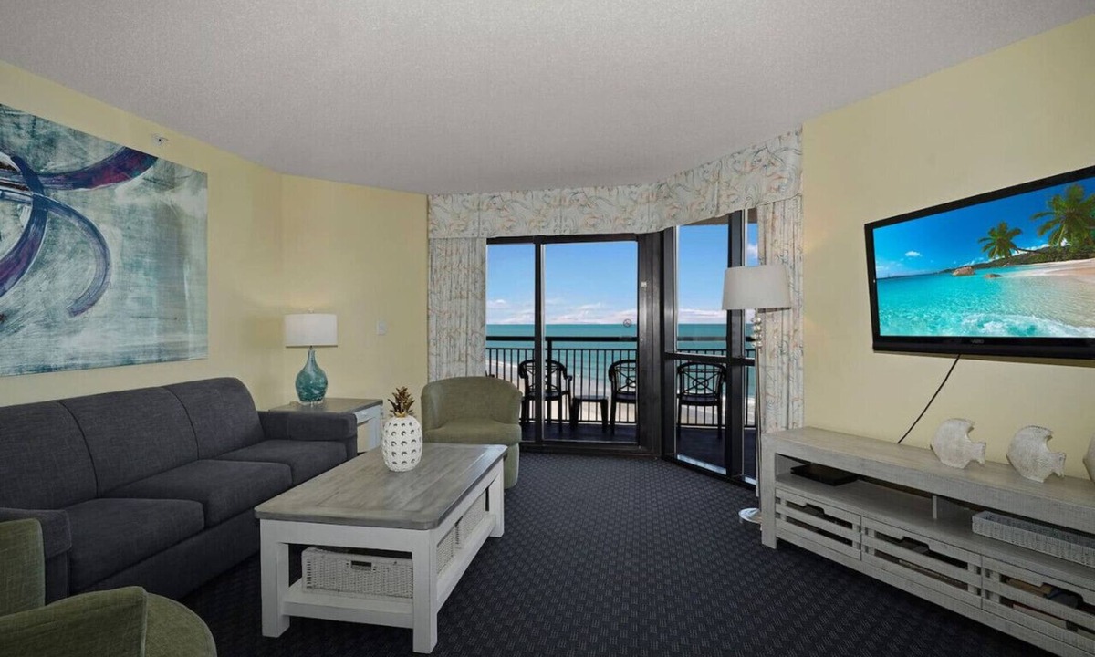 Myrtle Beach Condo | 4BR oceanfront, 8th fl, big balcony in Ocean Reef