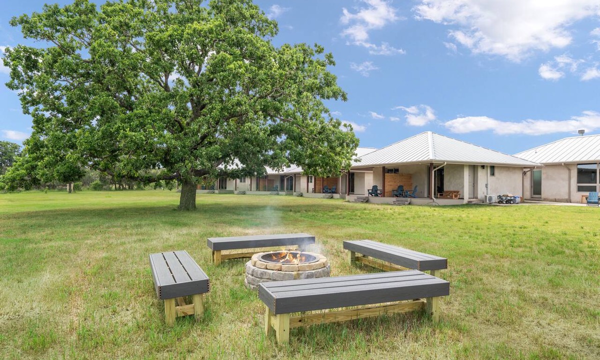 La Grange House | 5,000ft² Lakeside Getaway: Pool, Games, Hot Tub