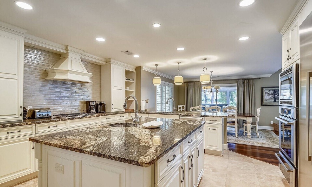 Heritage Woods House | 5 Battery ~ Updated Sea Pines Home with Views of 5th Fairway at Harbour Town