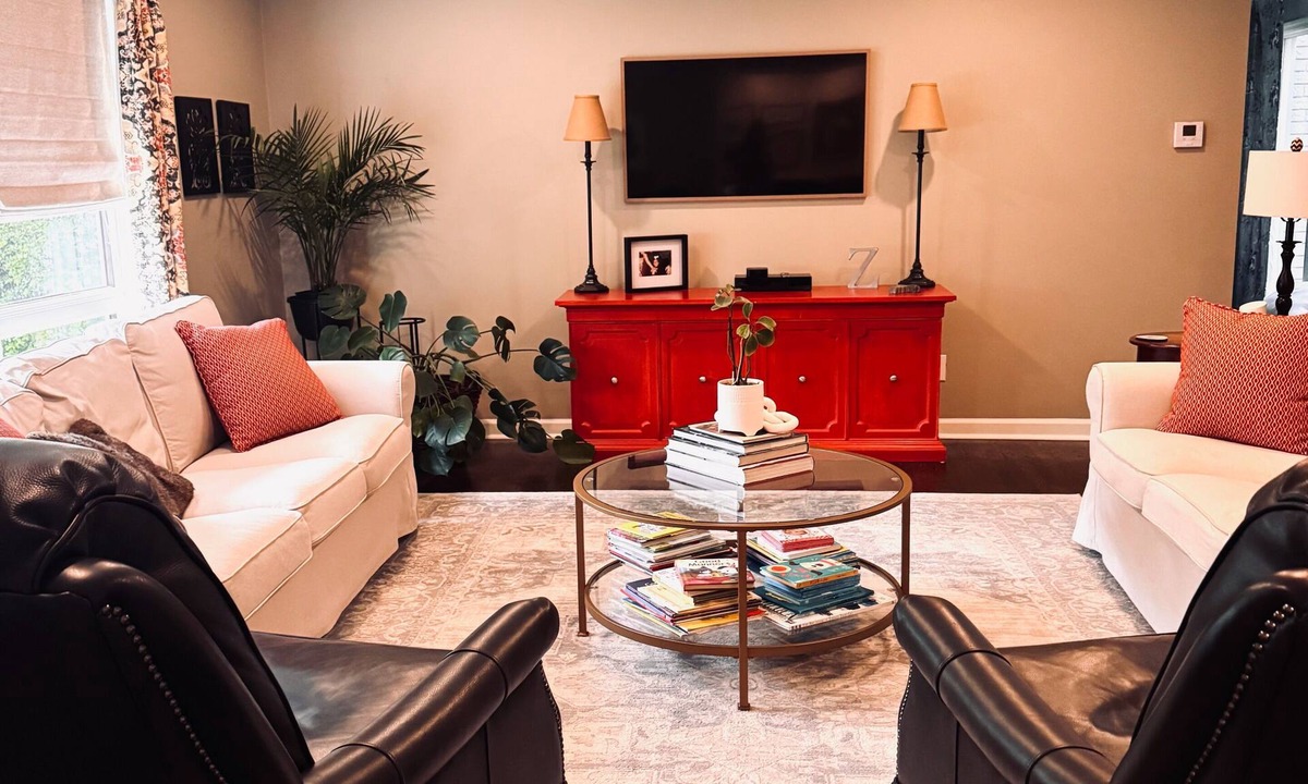 Athens House | 5 Bedrooms just Minutes from UGA stadium!