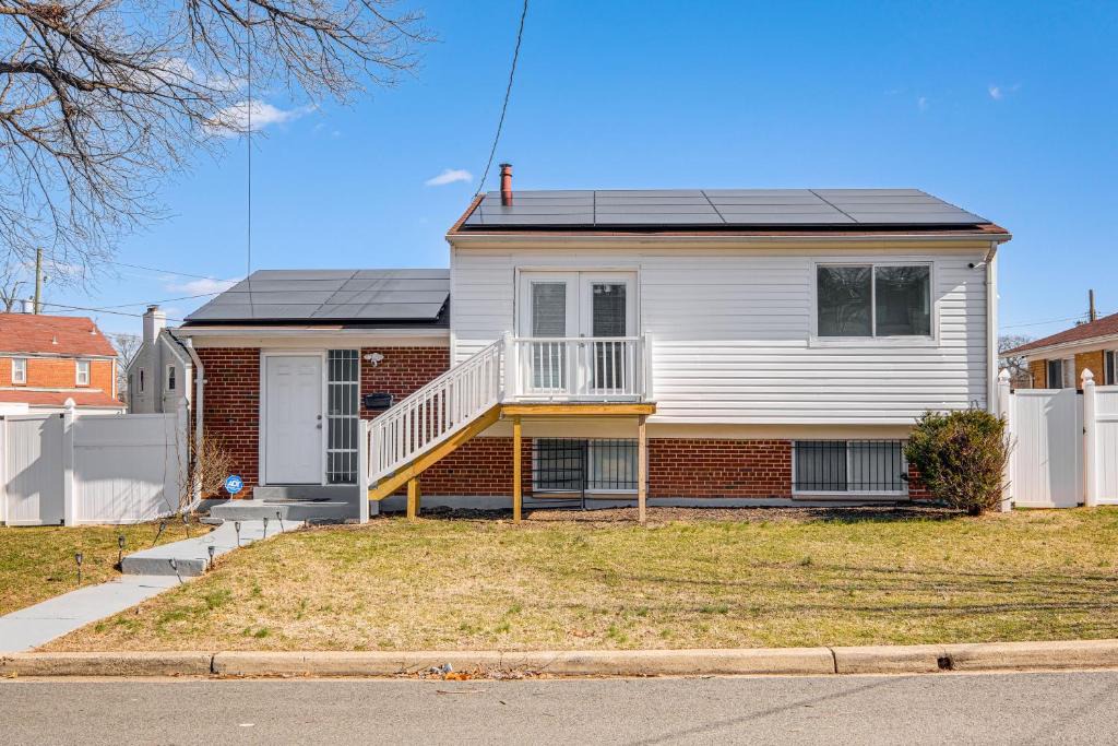 North Michigan Park Apartment | 5 Mi to Smithsonian Museum: Apt in DC