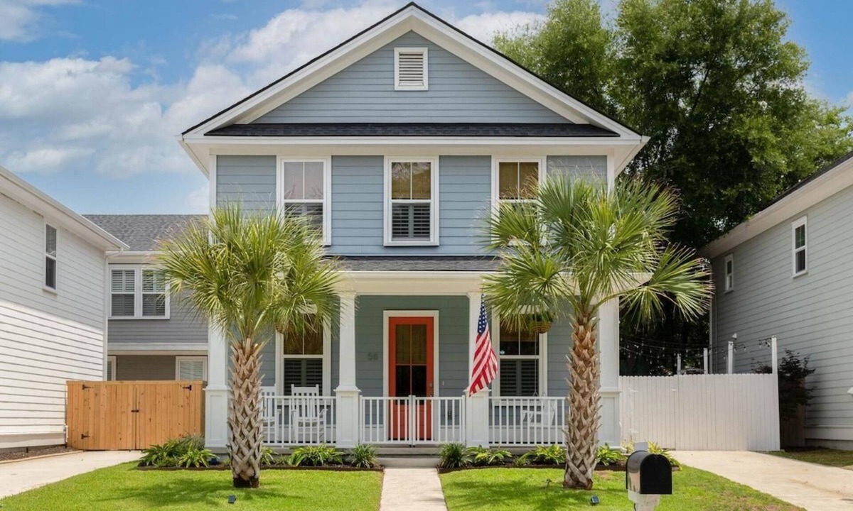 Mount Pleasant House | 58 Shem Dr - MTP