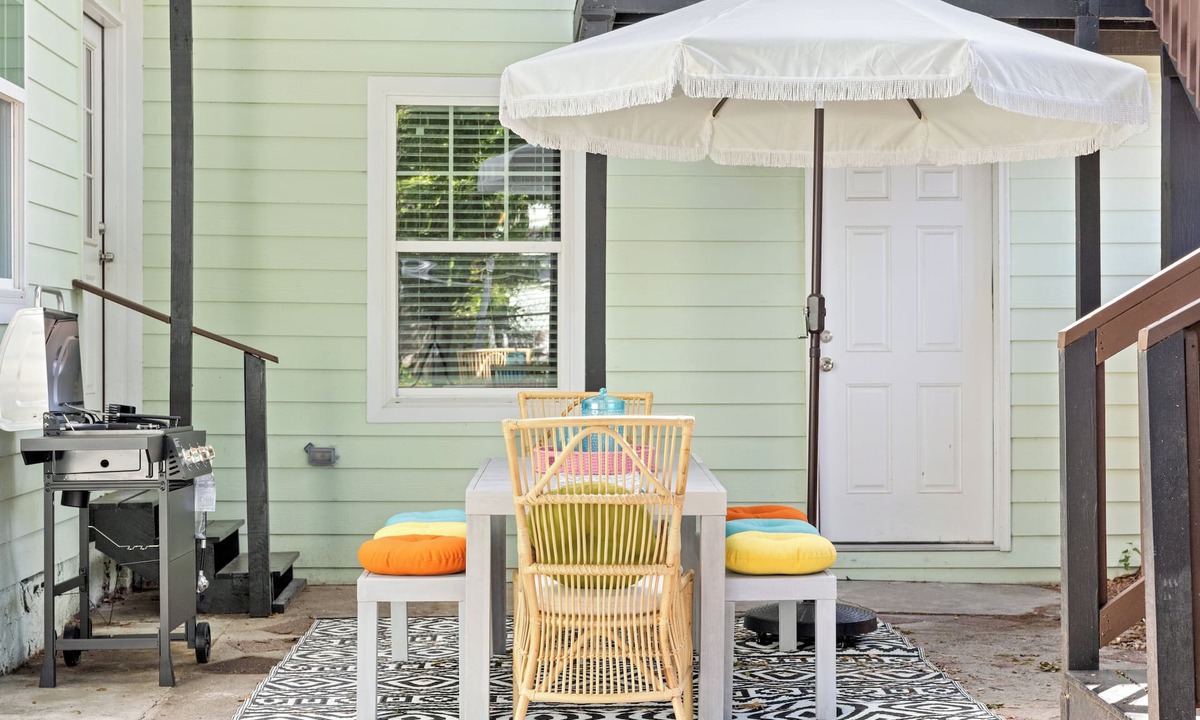 Wilmington House | 5bd Urban Central: BBQ - 5mins to Downtown