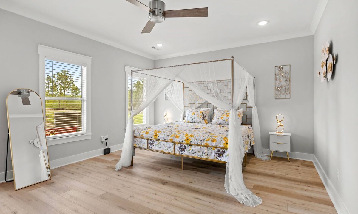 Longs House | 5Kings waterfront Villa Near golf Beach Barefoot