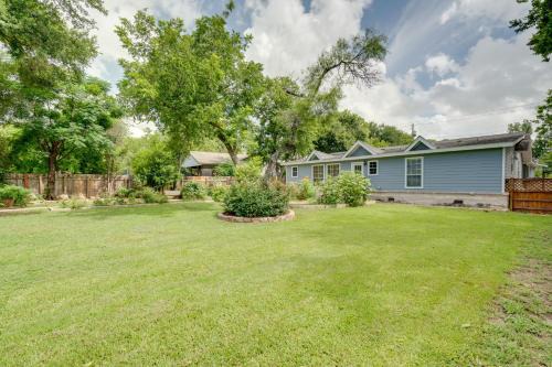 University Hills and Windsor Park House | 6 Mi to Dtwn: Austin Home w/2 Patios & Grill