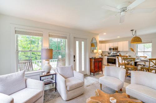Manteo House | < 6 Mi to Nags Head: Manteo Beach House