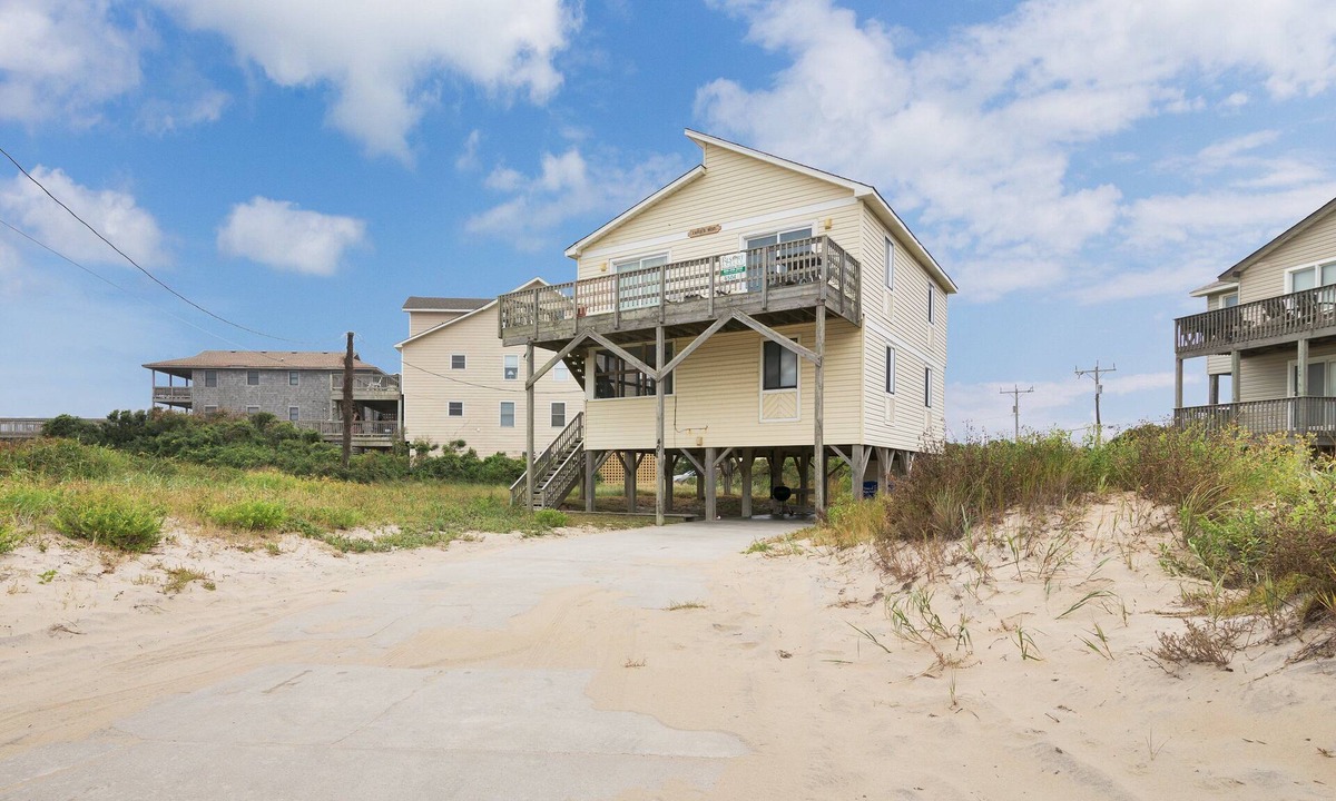South Nags Head House | 6504- Eagle's Nest, | Oceanside | Nags Head | Sleeps 8