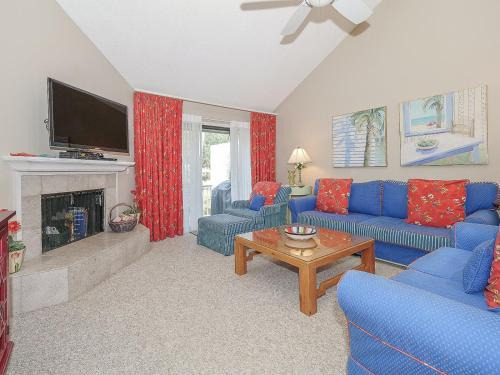 Beach Lagoon House | 7 Turtle Lane Club