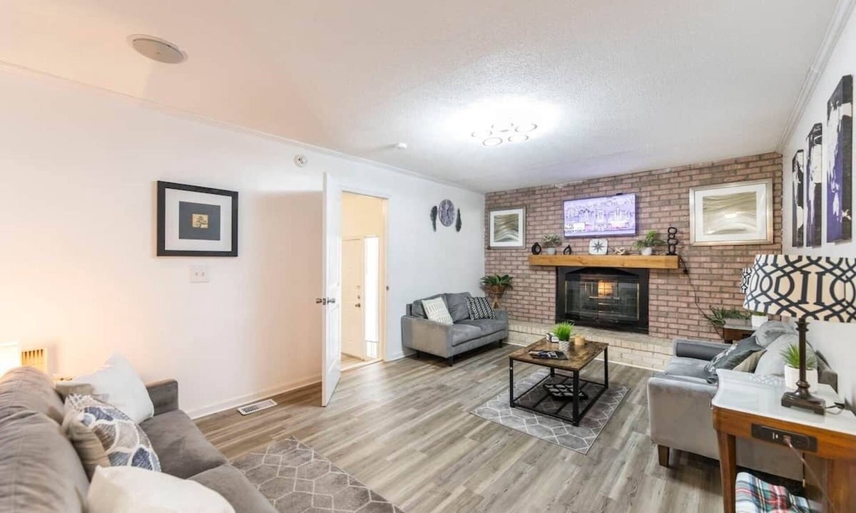 Fort Valley House | 8 Bedrooms Corporate Stay