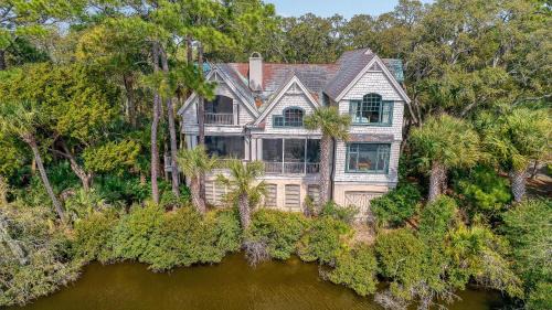 Vanderhorst Plantation House | 804 Osprey Cottage Ln