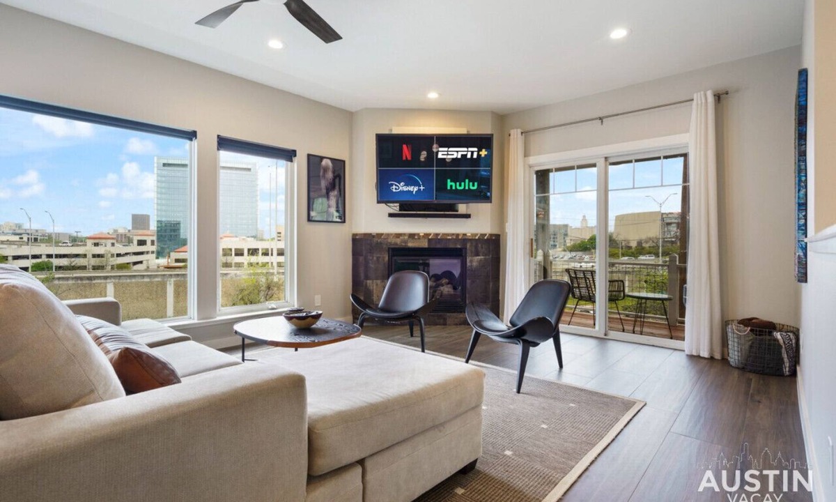 Central East Austin House | 808 B xxxxxxxxxxxxxx