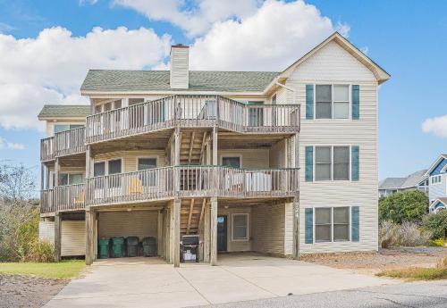 Corolla House | A Beach Ball - Corolla, Crown Point, Semi-Oceanfront, 50 Ft to Beach Access, Community Pool, Hot Tub, Pets OK