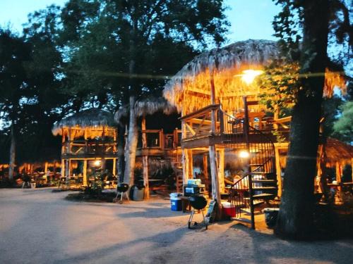 Prairie Lea House | A Rustic Log Cabin - Perfect for a Glamping Getaway by the San Marcos River near Kingsbury, Texas
