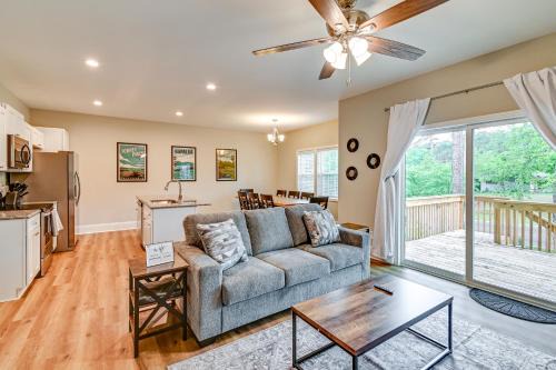 Southern Pines House | Aberdeen Rental on Golf Course 2 Mi to Downtown!