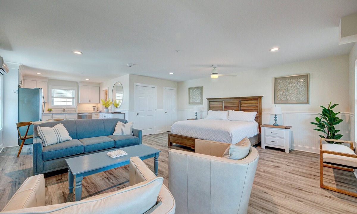 Surf City Apartment | Adjacent 3rd Floor Trio: 3001 (King), 3002 (Queen), & 3003 (Queen)
