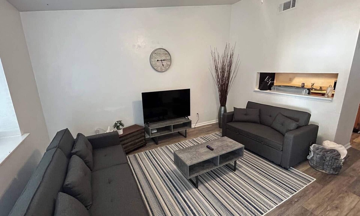 Tallahassee House | Affable A-List! Your home away from home.