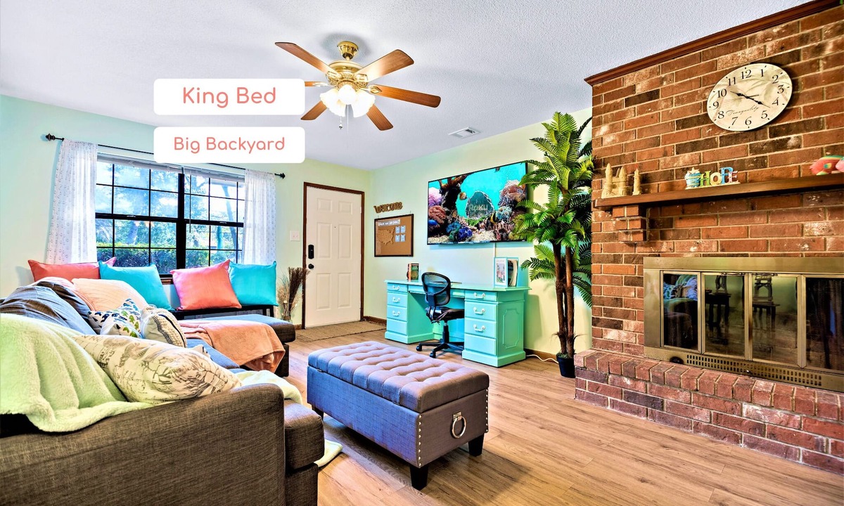 Montgomery House | Affordable 3BR Duplex Near Kayaking, Downtown, & Beach