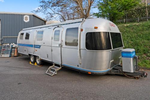 Asheville Resort | Airstream in Art's District
